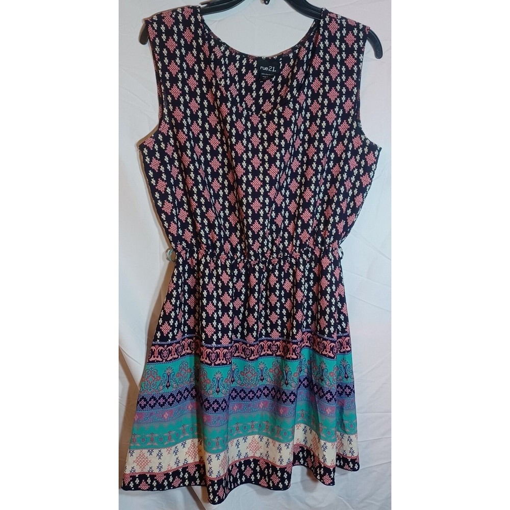 Rue 21 Womens Sleevless Short Dress Size Large Geometric Lightweight Pul…